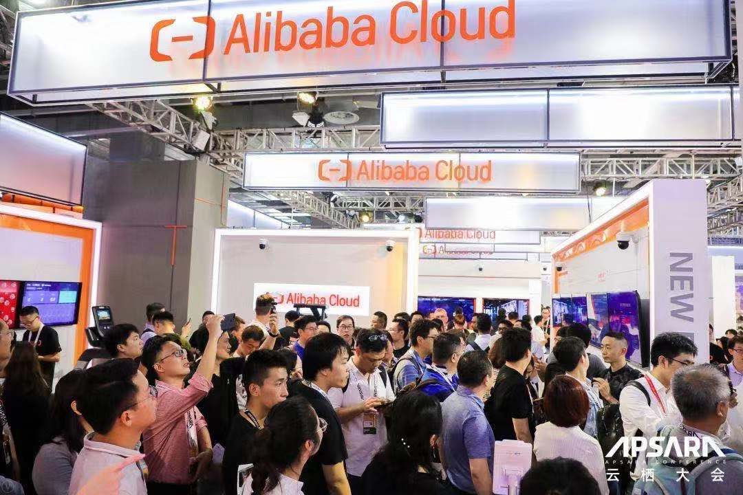 阿里云一年内的三次国际大合作