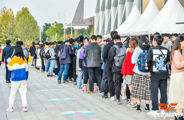 穿过人山人海，直击2019 CGF中国游戏节火爆现场