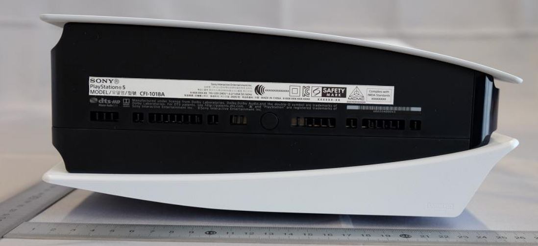 PS5|NCC曝光PS5主机、手柄、底座等实物图